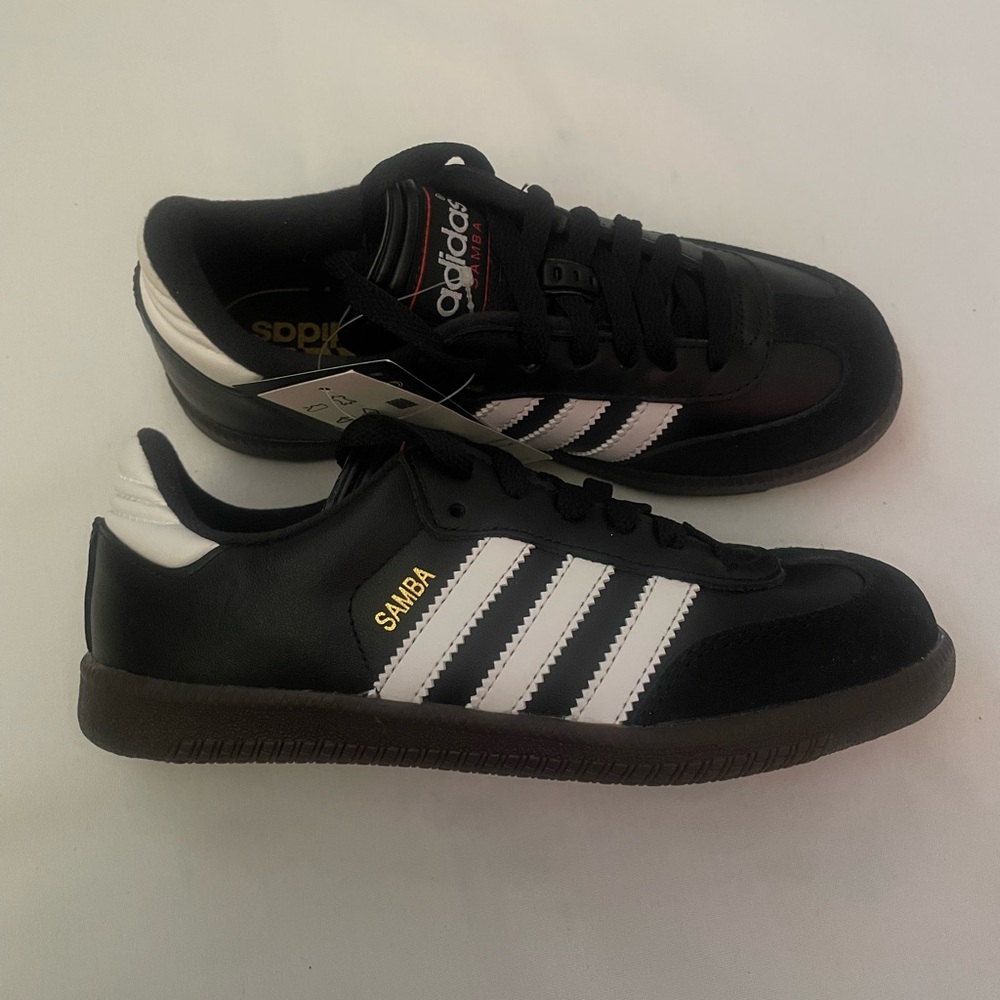 Adidas Samba Classic Black indoor soccer shoes